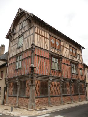 Maison à pans de bois à Bar sur Seine